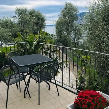 Appartamento Gaia Con Piscina Seeblick Malcesine